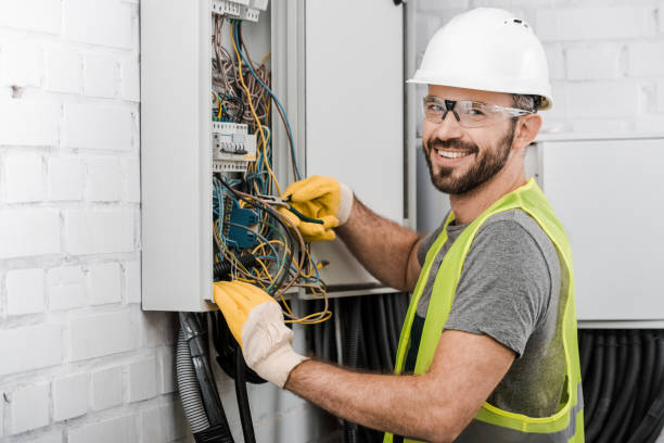 Best Emergency Electrical Repair  in Pinewood Estates, TX