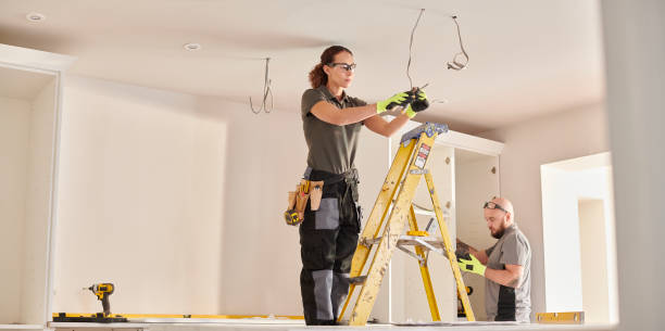 Best Commercial Electrician Services  in Pinewood Estates, TX